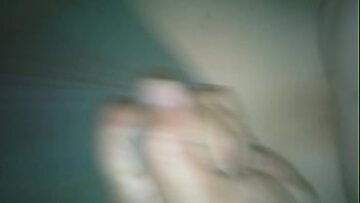 نينا نينفا: الكريمة الشرجية اليومية واللعنة المتشددين