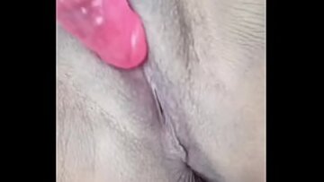 فتاة الجيران الساخنة لديها استمناء النشوة الجنسية الشديدة